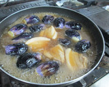ヘタ紫茄子の揚げ茄子と豚三枚肉の煮物作り方3写真