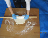 熊谷産小麦粉を使用した手打ちうどん作り方5写真