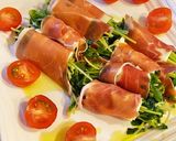 ちょー簡単！豆苗の生ハムチーズ巻き♡作り方4写真