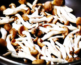 空心菜と茸のトマト中華塩炒め作り方1写真