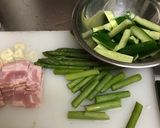 きゅうりとベーコンのニンニク炒め作り方1写真
