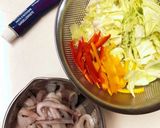 イカとキャベツのアンチョビ炒め作り方1写真