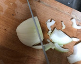 簡単！鶏モモ肉と玉ねぎの和風煮込み♪作り方1写真