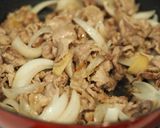簡単でコク旨！豚こま肉の生姜焼き作り方4写真