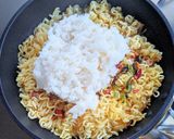 辛ラーメン でチーズそばめし作り方7写真