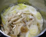 簡単！ぶなしめじのお味噌汁☆生姜風味作り方4写真