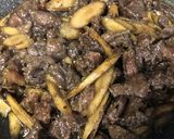 牛すじとゴボウの甘辛丼作り方5写真