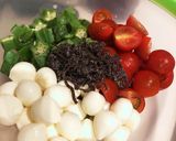 オクラチーズトマト塩昆布のまぜまぜサラダ作り方2写真