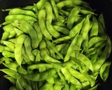 蒸し枝豆★濃厚簡単！ニンニク塩胡椒のみ◎作り方1写真