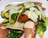 余り野菜とフランクの醤油マヨ炒めチーズ乗作り方4写真