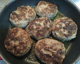 生椎茸ソースの煮込みハンバーグ！作り方5写真