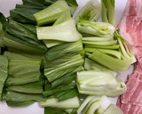 青梗菜と豚肉のナンプラー炒め作り方1写真