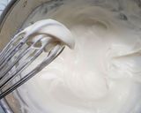 いちごヨーグルトセミフレッド作り方2写真