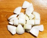 簡単ヘルシー☆トマトと松山油揚げの味噌汁作り方1写真