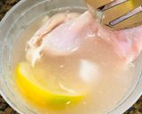 鶏肉を超柔らかくする方法♡塩麹とレモン作り方2写真
