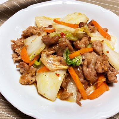 簡単♪豚肉と白菜のピリ辛中華炒め by お料理ニャロメ 【クックパッド