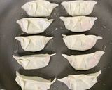 我が家の定番♪ふんわり香るしそ入り餃子作り方4写真