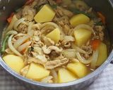 豚こまで♪カレー風味の肉じゃが♪作り方7写真
