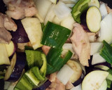 ＊定番！簡単＊鶏肉と夏野菜のトマト煮＊作り方2写真