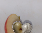小さい子供と一緒にりんご剝き作り方3写真