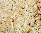 簡単ランチ！キャベツ豚バラ肉の塩焼きそば作り方6写真