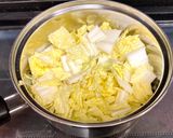 簡単！白菜と玉ねぎの煮込みスープ作り方2写真