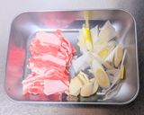 豚バラ肉とWネギの塩焼きうどん作り方1写真