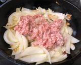新玉ねぎと挽肉のクリームパスタ作り方2写真