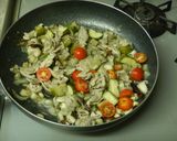豚肉と夏野菜のピリ辛炒め・ワンパンで簡単作り方3写真