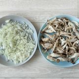鶏つくねとしめじの大根おろし和え作り方1写真