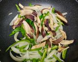 鶏むね肉とピーマンとなすの辛みそ炒め作り方5写真