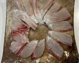 簡単！真鯛のカルパッチョしそトマトソース作り方1写真