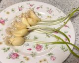 子供大好き！ホクホクな発芽ニンニクの素揚げ作り方1写真
