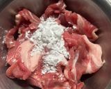 豚肉ときゅうりのガリ塩炒め。作り方1写真