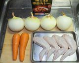 鶏手羽先と玉ねぎの無水カレー作り方1写真