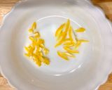 焼き鮭に柚子を散らして〜ほのかな香り✨作り方1写真