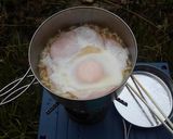 キャンプ飯②ハムエッグ豚骨ラーメン作り方1写真