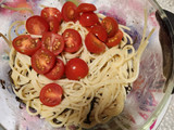 猛暑に!レンジパスタトマト&塩昆布♪昼食