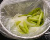 簡単！塩レモン鶏とアスパラ炒め作り方3写真
