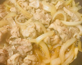 豚こまぎれ肉＆玉ネギのあまから焼きうどん作り方3写真
