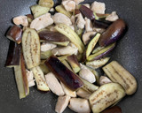 なすとささみ炒め物⭐︎めんつゆ&焼肉タレ作り方5写真