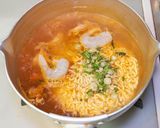 パクチー香るトムヤムクン辛ラーメン作り方4写真