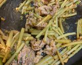 牛肉とフキのピリ辛炒め作り方4写真