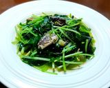 　鯖水煮缶、新わかめ、三つ葉のソテー作り方5写真