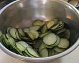 きゅうりの胡麻和え（〜味噌風味〜）作り方1写真