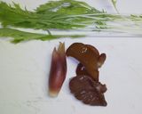 生きくらげをみょうが・水菜と練り梅で作り方1写真