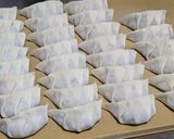 美味しいジューシー💕粗挽き肉で焼き餃子🥟作り方3写真