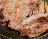簡単！もみもみ&焼くだけ豚ロースグリル作り方2写真