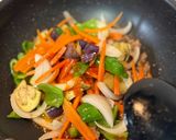 【簡単晩飯】ナスとピーマンの旨辛挽肉炒め作り方5写真
