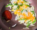 簡単朝食!ハム卵野菜のケチャップ炒め作り方3写真